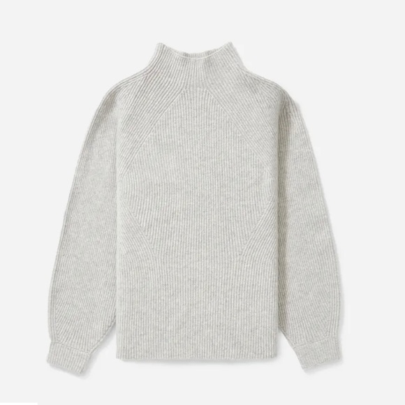 Everlane Sweaters - Everlane Premium Cashmere Sweater (Light Gray)